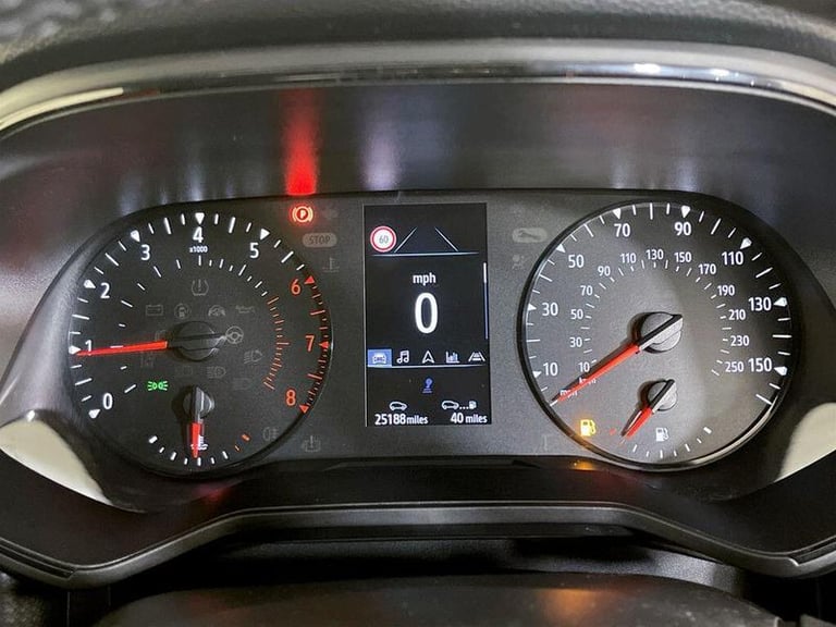 2022 Renault Clio 1.0 TCe Iconic Edition Euro 6 (s/s) 5dr Manual Hatchback Petrol Manual