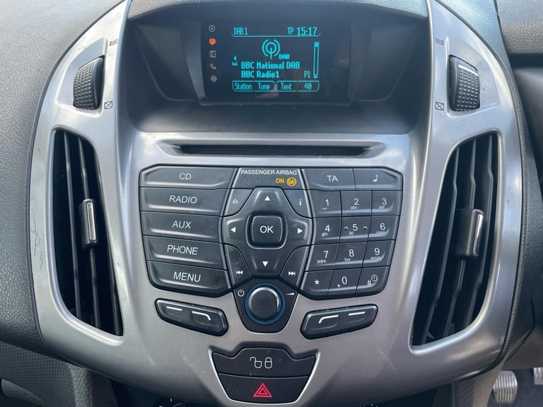 Ford TOURNEO CONNECT GRD ZETEC