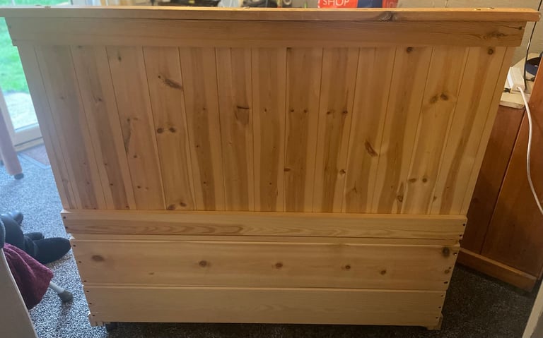 Pine Monks bench settle seat with storage