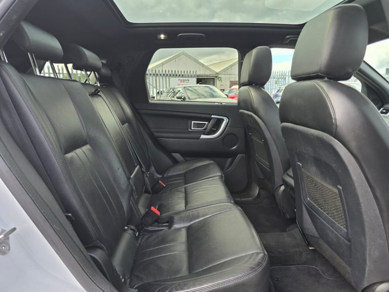 2018 Land Rover Discovery Sport 2.0 TD4 Landmark SUV 5dr Diesel Auto 4WD Euro 6 (s/s) (180 ps) ES...