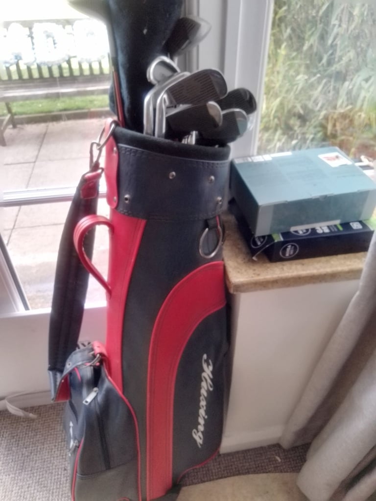 Ladies set of golf clubs with Trolly