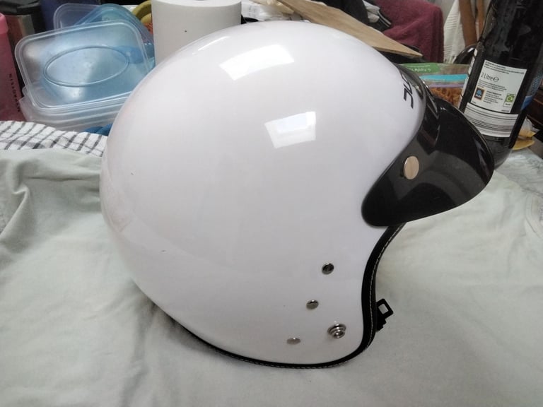 White Duchini Motorcycle Crash Helmet