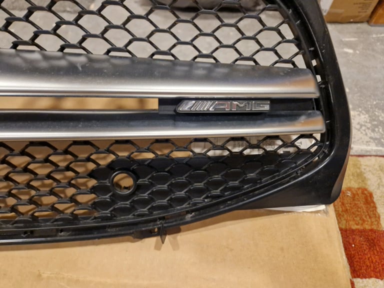 Genuine Mercedes Benz CLA AMG Sports Grille, fit A class