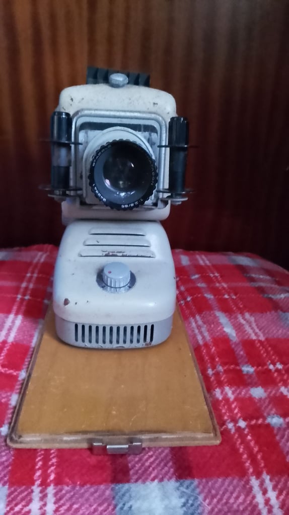 image for Projector Noris projektion