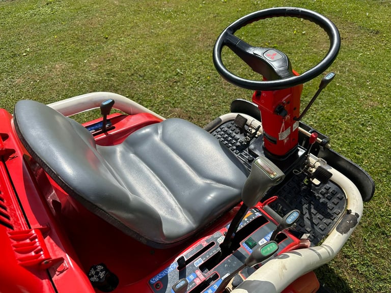 MITSUBISHI MRT-21DW Track Compact Tractor & New 5ft Flail Mower * WATCH VIDEO * 596 Hours * 21 HP