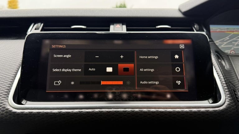 2017 Land Rover Range Rover Velar 2.0 D240 R-Dynamic SE 5dr Auto ESTATE DIESEL Automatic