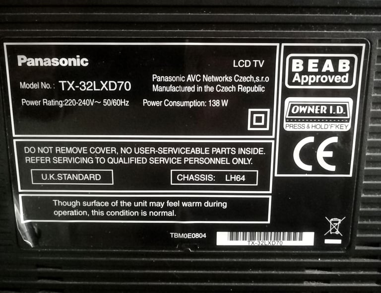 32 Inch Panasonic LCD TV With Remote TX-32LXD70