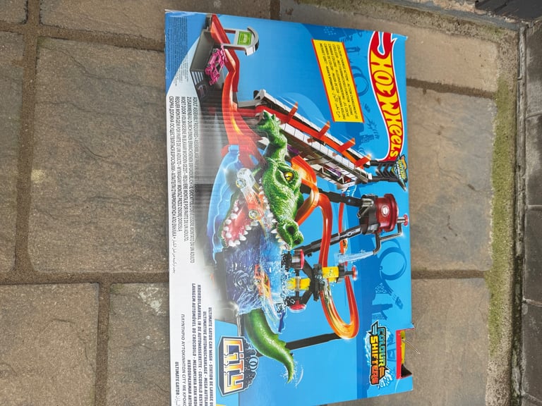 Hot wheels gator car wash 