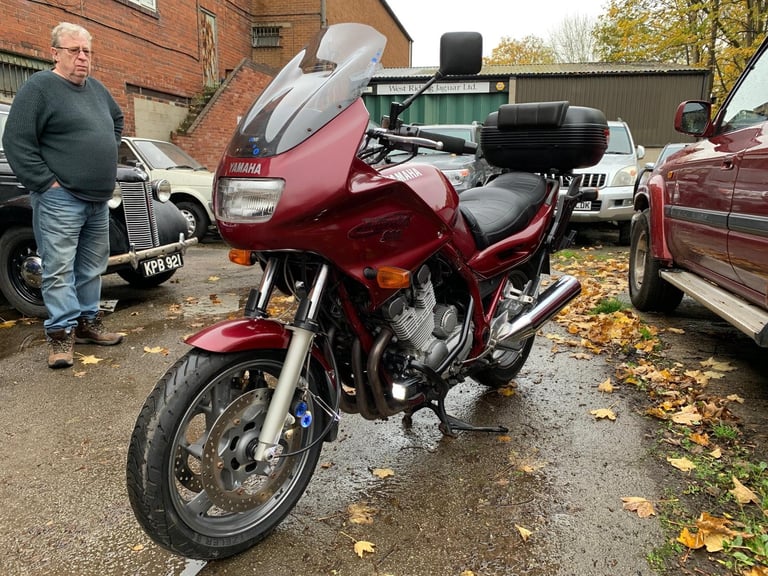 1999 Yamaha XJ900S DIVERSION SHAFT' WITH FULL GIVI LUGGAGE (CLASSIC MOTORCYCLE)