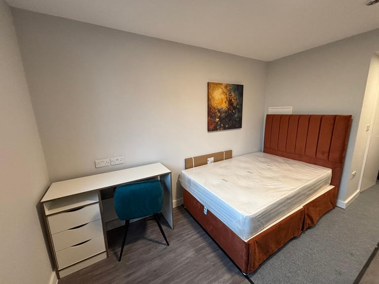 image for Spacious & Cosy Studio Room for Rent at WV1 3HL