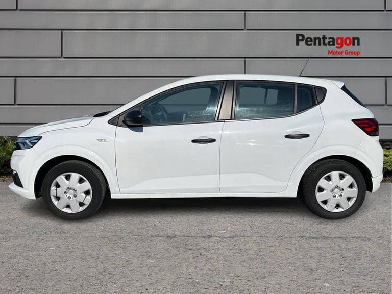  Dacia Sandero 1.0 Tce Essential Hatchback 5dr Bi Fuel Manual Euro 6 s/s 100 Ps