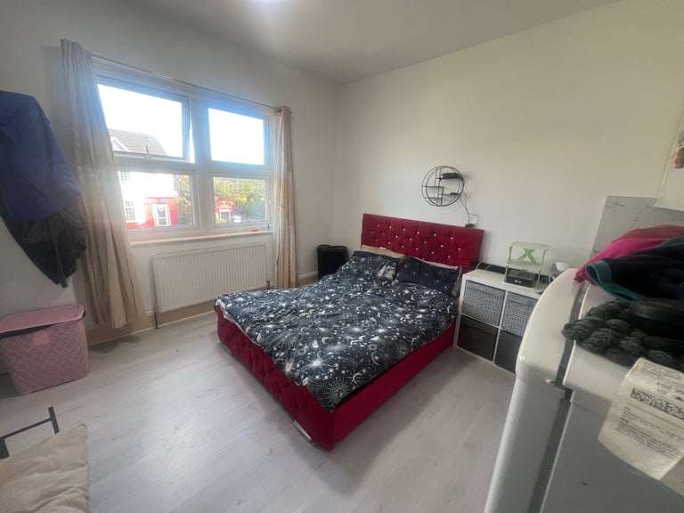 Studio | Romford | 1250 | UC accepted 
