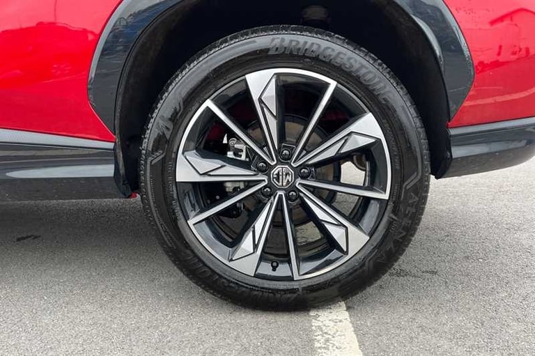 2025 MG MG HS 1.5 T-GDI Trophy 5dr ESTATE PETROL Manual