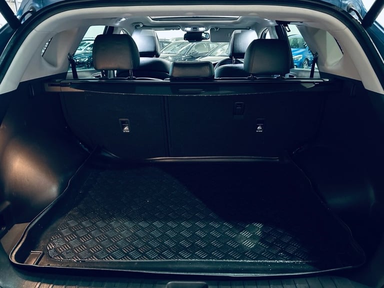 HYUNDAI TUCSON 2.0 CRDI BLUE DRIVE PREMIUM SE SUV DIESEL MANUAL EURO 6 2016