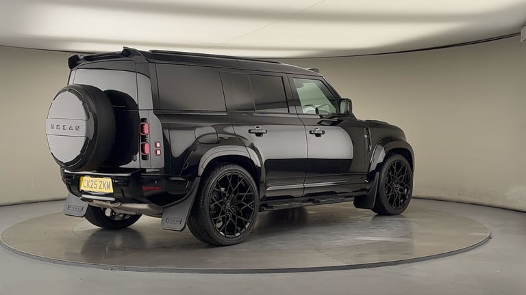 2025 Land Rover Defender 110 3.0 D250 MHEV X-Dynamic SE Hard Top SUV 5dr Diesel Auto 4WD MWB Euro...