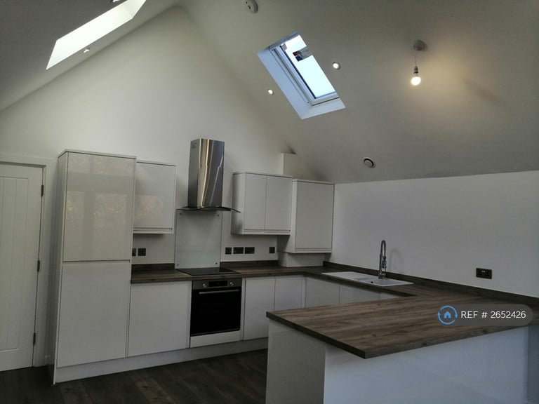 1 bedroom flat in Parkside East, Prenton, CH43 (1 bed) (#2652426)
