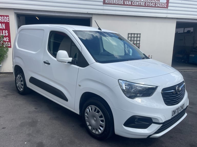 2021 Vauxhall Combo 2300 1.5 Turbo D 100ps H1 Sportive Van PANEL VAN Diesel Manual