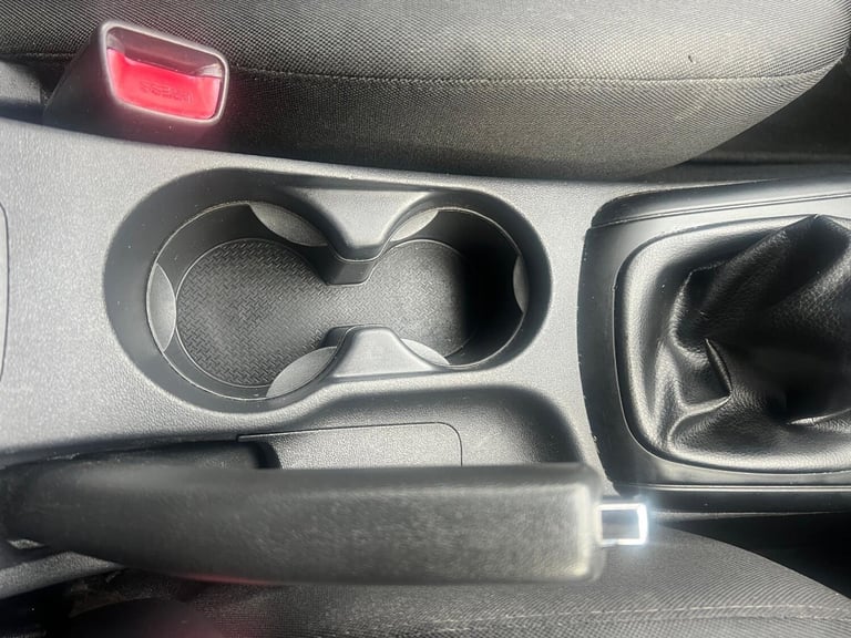 2011 Hyundai i30 1.6 CRDi Comfort 5dr HATCHBACK DIESEL Manual