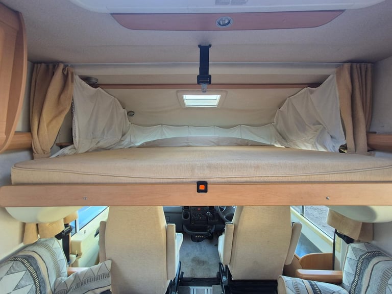 Frankia Holiday Class A Class Motorhome 2003