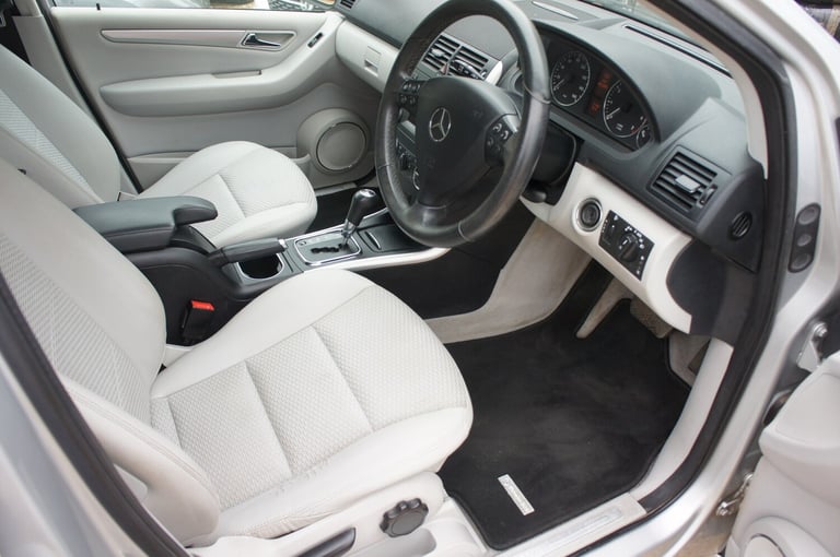 2011 Mercedes-Benz A-Class A160 Avantgarde SE 5dr CVT Auto HATCHBACK Petrol Automatic