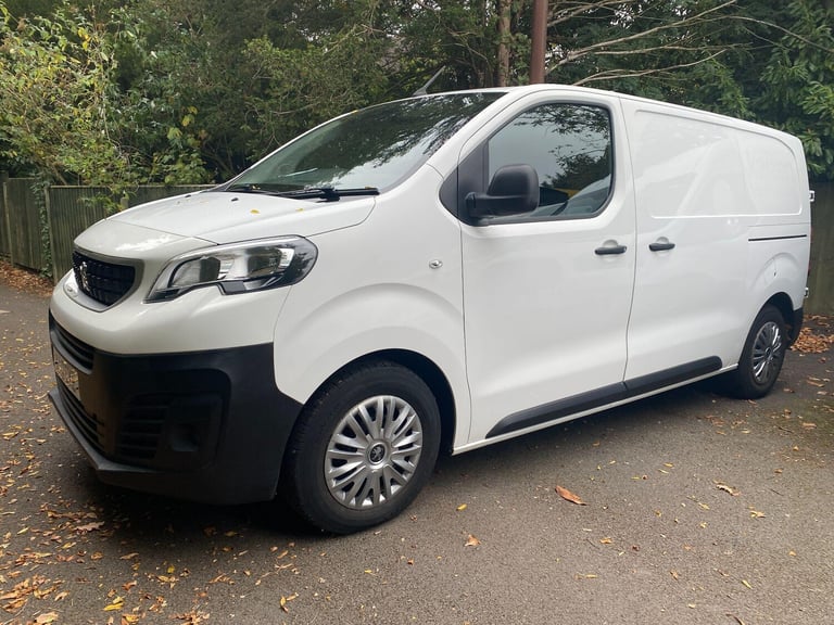 2017 Peugeot Expert 1.6 BlueHDi 1000 S Standard Panel Van MWB Euro 6 6dr PANEL VAN Diesel Manual