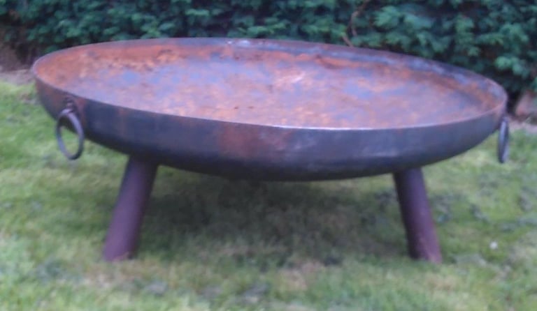 Fire Pit, x Large, No Text Please, Round, Quality, Heavy Gauge and Substantial, see more for measure