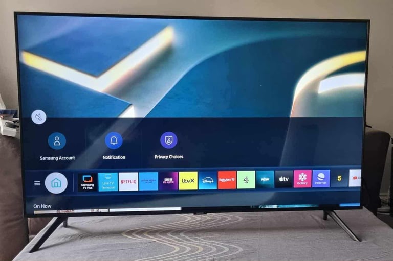 49 INCH SAMSUNG SMART 4K TV IN EXCELLENT CONDITION 