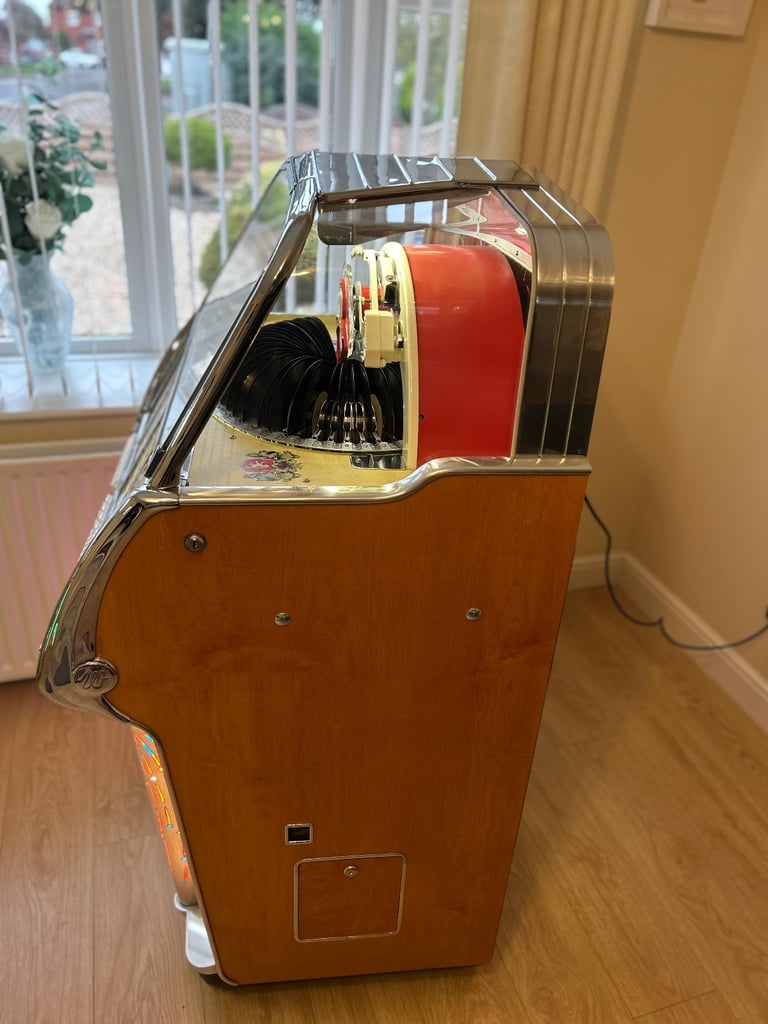 Wurlitzer 1800 jukebox 1955