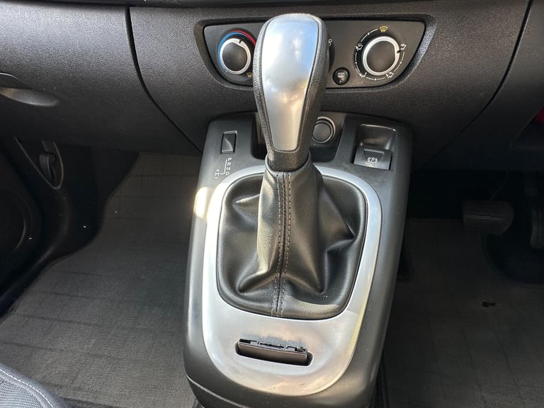 2009 Renault Scenic 2.0 VVT Expression CVT Euro 5 5dr MPV Petrol Automatic