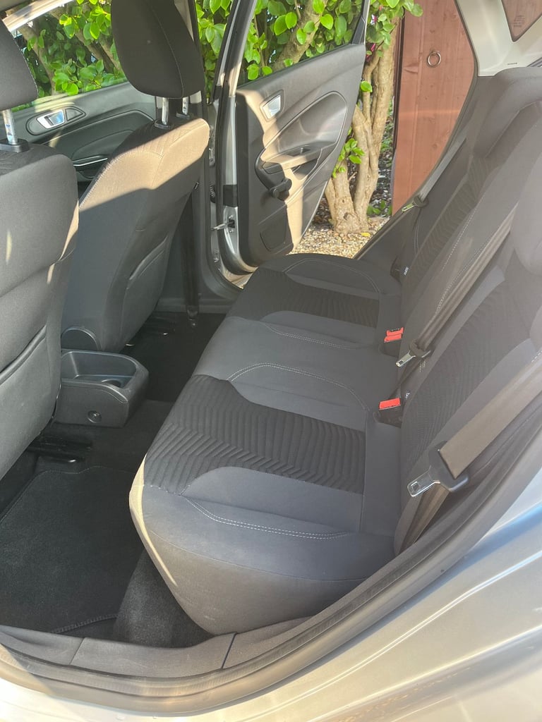 Ford, FIESTA, Hatchback, 2012, Manual, 998 (cc), 5 doors