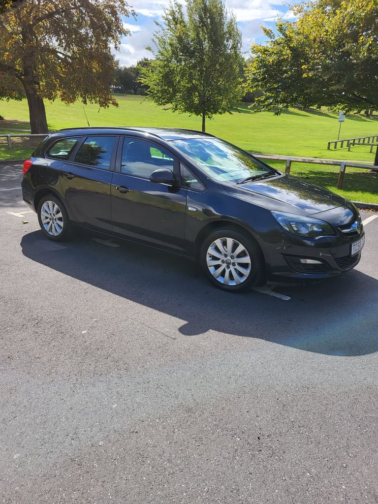 Vauxhall, ASTRA, Estate, 2015, Manual, 1598 (cc), 5 doors