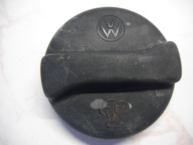 VW GOLF MK2 WATER COOLANT EXPANSION BOTTLE CAP from 1991 car