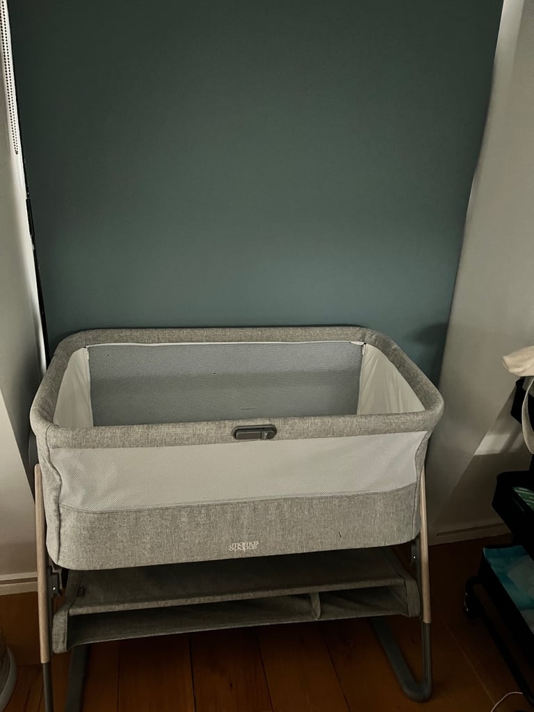 image for Mamas&Papas Lua Bedside Crib