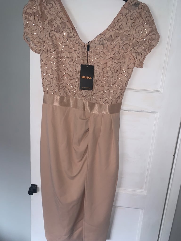 Miusol dress size small women’s beige colour