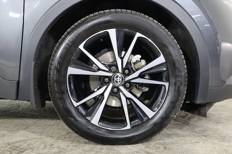 2024 Toyota C-HR 1.8 VVT-h Design CVT Euro 6 (s/s) 5dr HATCHBACK PETROL/ELECTRIC Automatic
