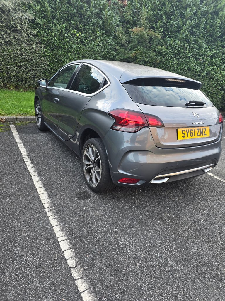 Citroen, DS4, Hatchback, 2012, Manual, 1560 (cc), 5 doors