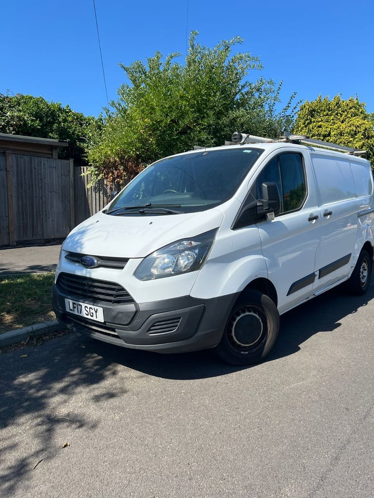 image for Ford, TRANSIT CUSTOM, Panel Van, 2017, Manual, 1996 (cc)