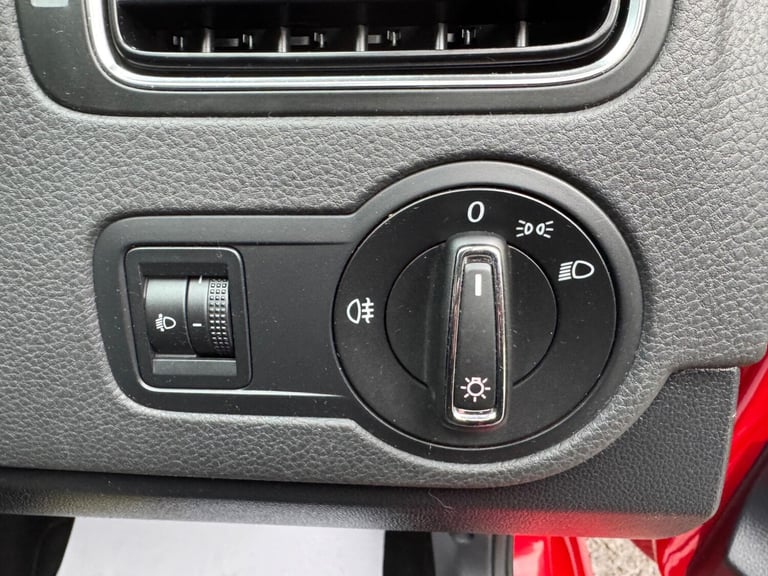 2014 Volkswagen Polo 1.0 BlueMotion Tech SE Euro 6 (s/s) 5dr HATCHBACK Petrol Manual