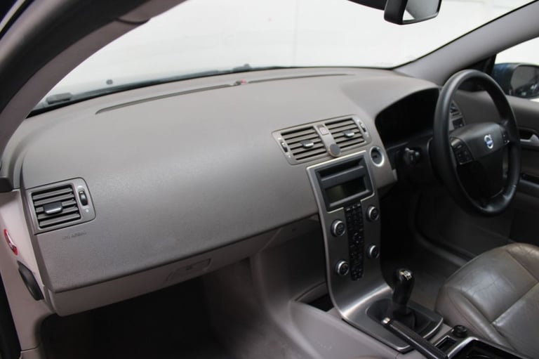 2007 Volvo C30 2.0 SE Lux Coupe 2dr Petrol Manual (177 g/km, 143 bhp) Coupe Petrol Manual