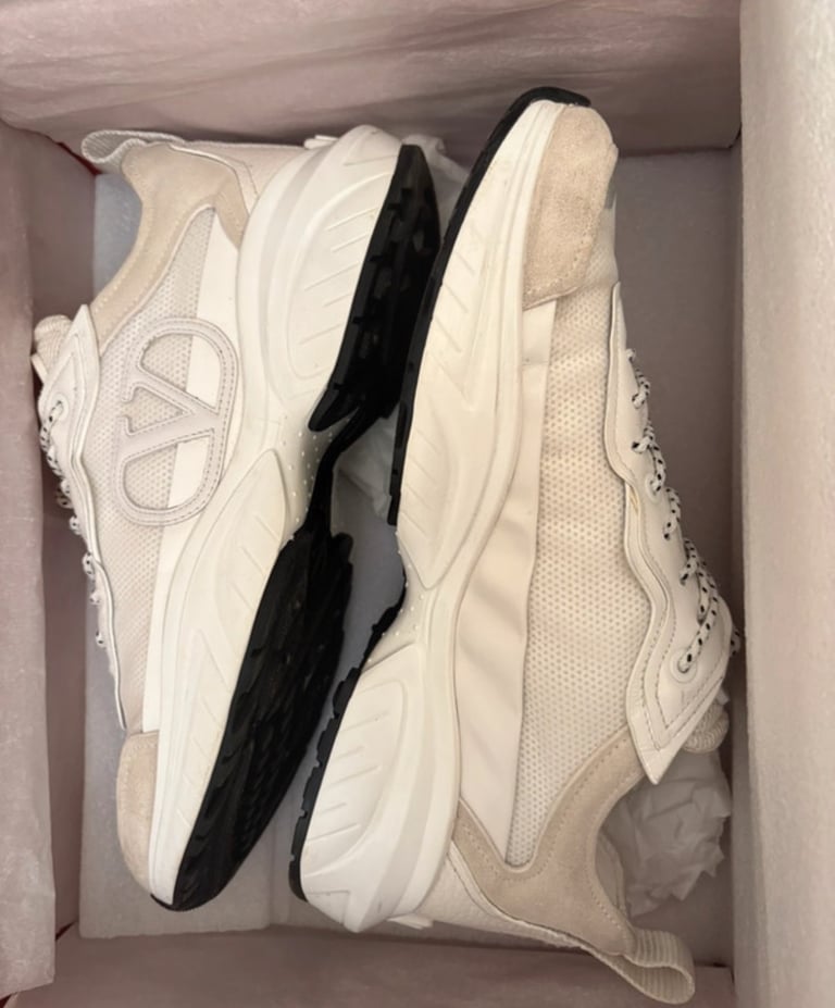 Women’s Valentino runners size UK 4