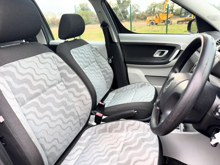 2007 Skoda Roomster 1.9 TDI Pure Drive 2 MPV 5dr Diesel Manual (139 g/km, 105 bhp) MPV Diesel Manual