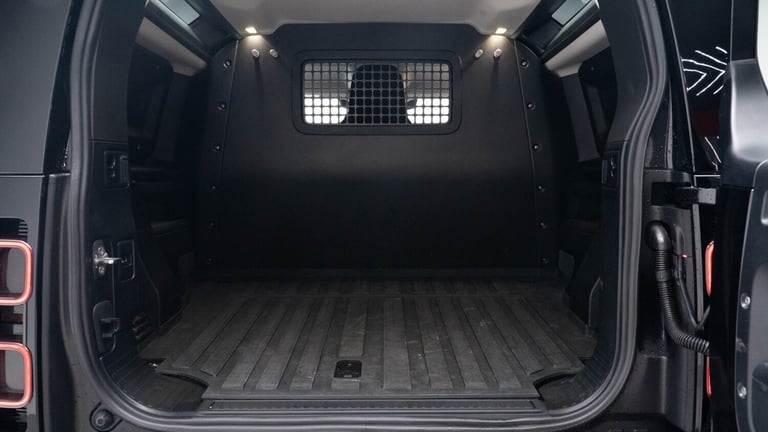 2024 Land Rover Defender 3.0 D250 Hard Top Auto [3 Seat] PANEL VAN DIESEL Automatic