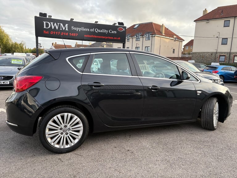 2014 Vauxhall Astra 1.6 16v Excite Hatchback 5dr Petrol Manual Euro 5 (115 ps)