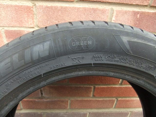 Michelin Primacy 3 Tyre 215/50/17 95W Extra Load.