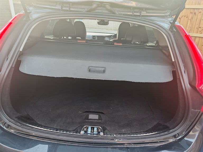 Volvo, V60, Estate, 2016, Semi-Auto, 2400 (cc), 5 doors