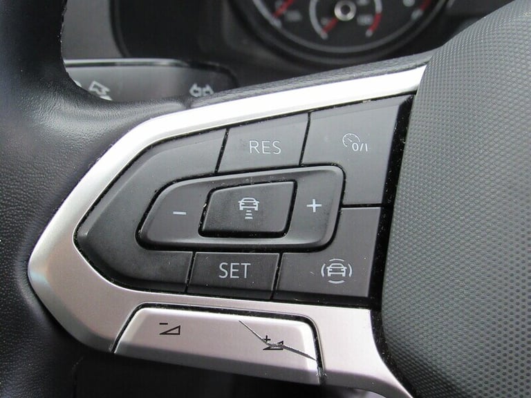 2022 Volkswagen Transporter TDI T28 Highline NO VAT DAY CAMPER VAN WITH HEATER AND SMART BED 2.0 ...