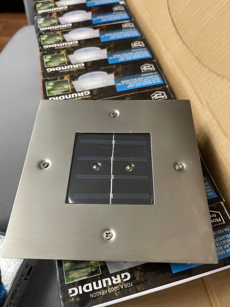 Garden grundig waterproof outdoor solar led