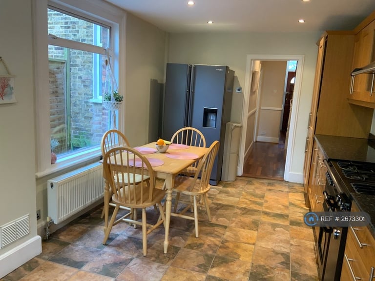 4 bedroom house in Byne Road, London Se26, SE26 (4 bed) (#2673301)