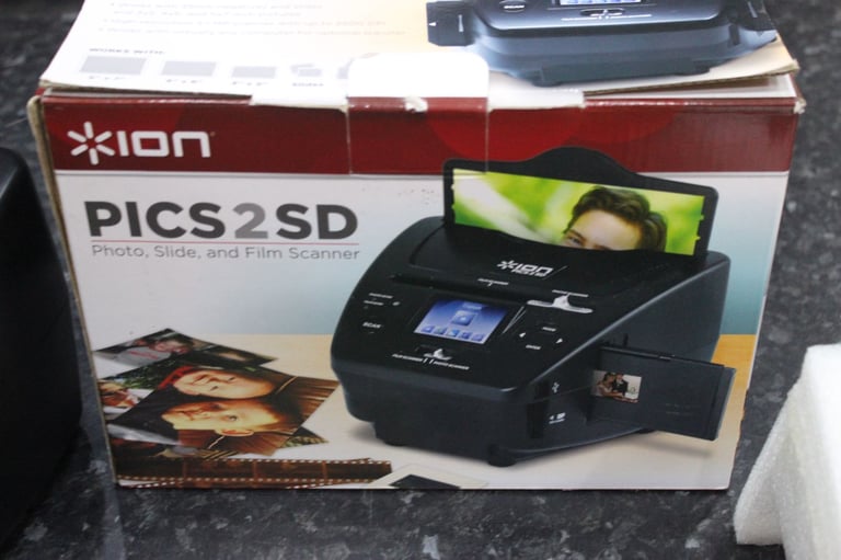 ION PICS 2 SD Photo, Slide & Film Scanner 5.1MP 2500 DPI - New in box