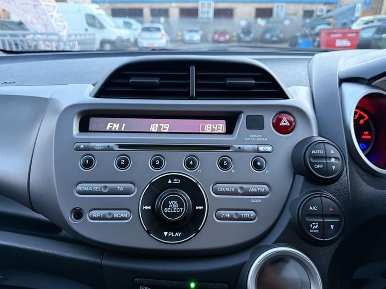 2011 Honda Jazz 1.4 i-VTEC EX Euro 5 5dr HATCHBACK Petrol Manual